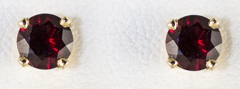 5mm Pyrope Earrings